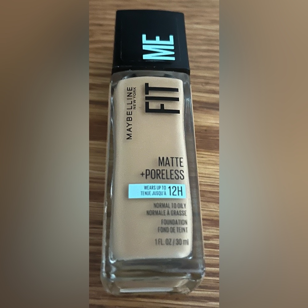 Maybelline Fit Me Matte + Poreless Foundation 312 Golden